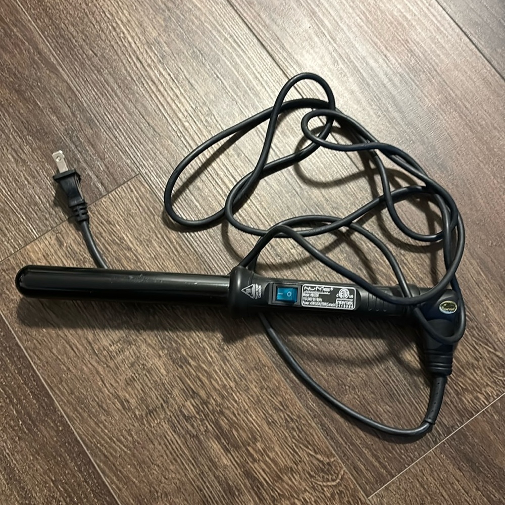 Nume Hair Curling Wand